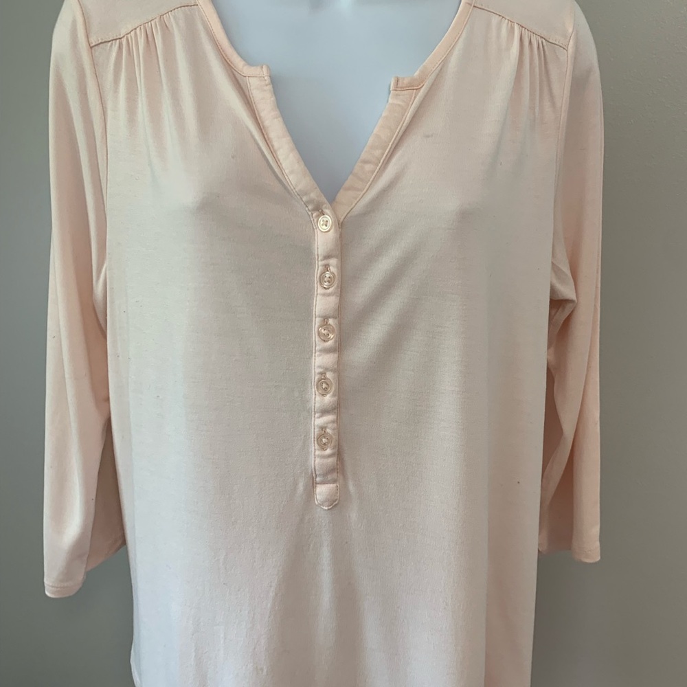Old Navy Lightweight Relaxed Fit Henley - Picture 4 of 16